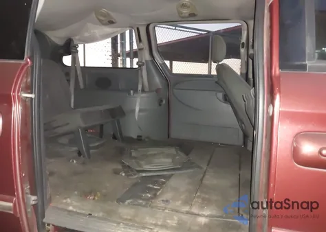 2006 Chrysler Town & Country Touring from USA, damaged, VIN 2A8GP54L16R893721